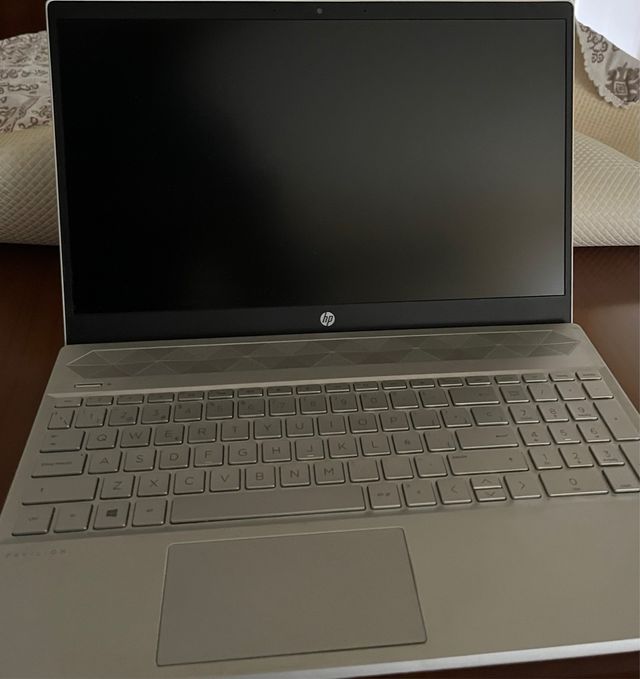 Computer portatile HP Pavilion 15-cs2013ns 