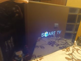 TV Samsung HG49EE690DB 49 (enciende y se apaga)