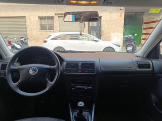 Volkswagen Golf 2002