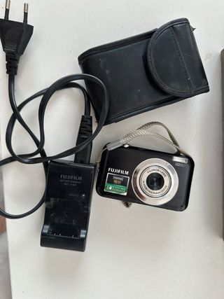 Cámara Fujifilm Finepix JV Negra