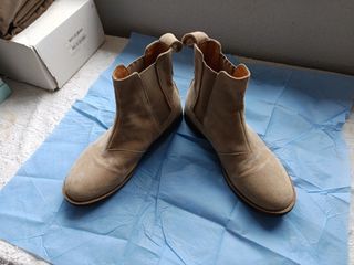 Stivaletto in pelle scamosciata beige per ragazzi, adatto per ragazze