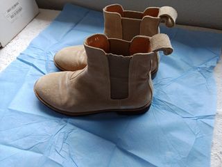 Stivaletto in pelle scamosciata beige per ragazzi, adatto per ragazze