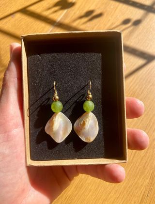 Pendientes Nácar, Jade y Hematite Dorada