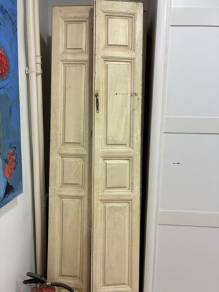 Contraventanas de madera maciza