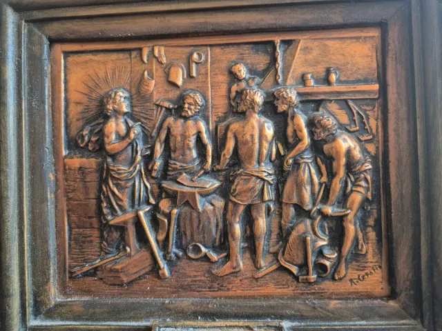 Bajorrelieve Rafael Grafía Madera Firmado