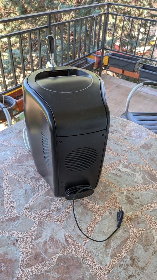 Beertender Krups casi sin uso.