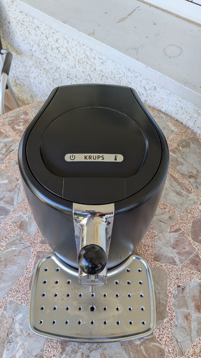 Beertender Krups casi sin uso.