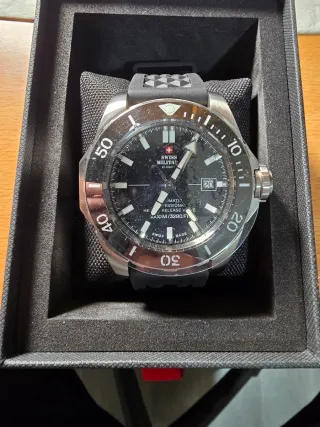 Reloj Swiss Military 1000m Automático Negro