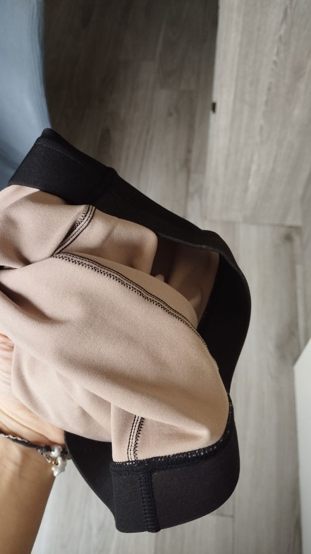 Medias negras con estampados