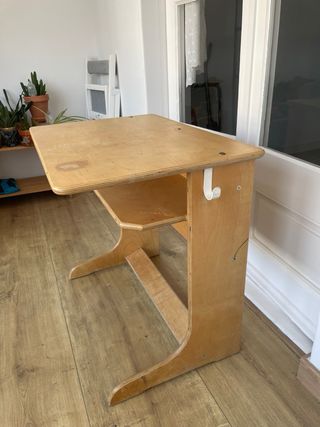 Escritorio y silla madera infantil