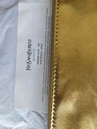 Neceser Yves Saint Laurent Dorado