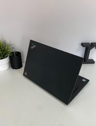 Portátil Lenovo ThinkPad T490 14" i5 8a 16Gb RAM
