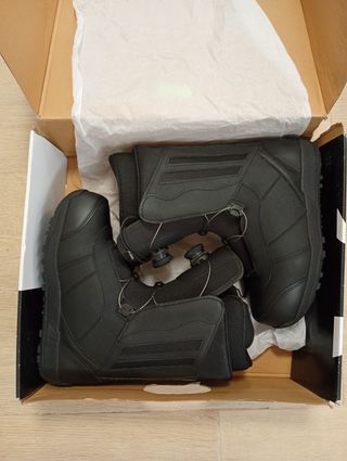 Dos Tabla de Snowboard, Botas y Fijaciones NUEVOS