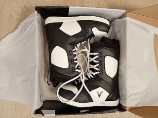 Dos Tabla de Snowboard, Botas y Fijaciones NUEVOS