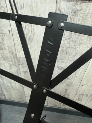 Guitarra española STAGG con atril y cuerdas de re