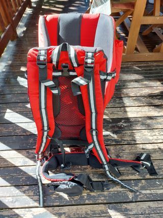 Mochila Portabebés Montaña Roja - Jané