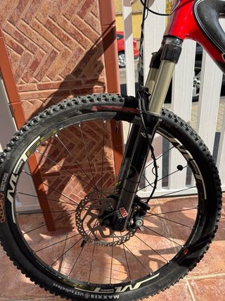 Bicicleta Ghost Full Suspension Roja