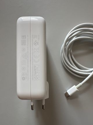 Cargador MacBook USB-C Apple