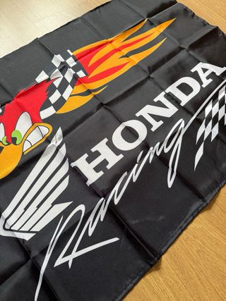 BANDERA DECORATIVA HONDA RACING HRC WOODY