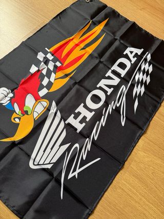 BANDERA DECORATIVA HONDA RACING HRC WOODY
