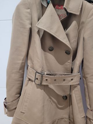 Gabardina Beige highly Preppy