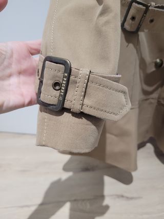 Gabardina Beige highly Preppy