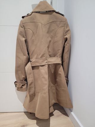 Gabardina Beige highly Preppy