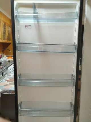 Nevera sin congelador AEG