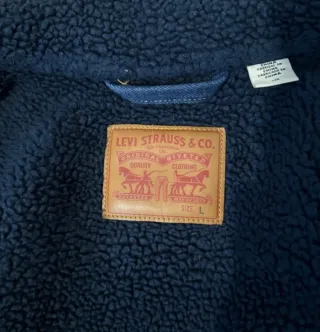 Cazadora Levi's vaquera con borrego