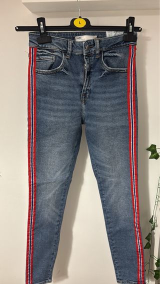 Zara Jeans Talla S con Raya Lateral