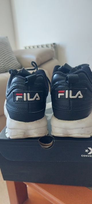 Zapatillas Fila Negras Talla 38 Poco Uso