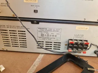 Cadena de música Sanyo negra
NO SE SI FUNCIONA