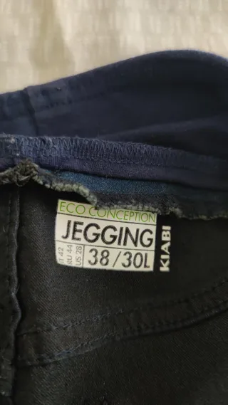 Tres pantalones premamá