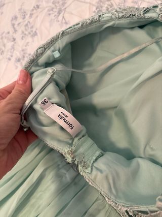 Vestido de fiesta menta con encaje
