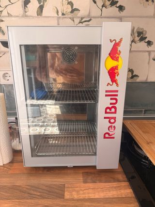 Nevera Red Bull en perfectas condiciones