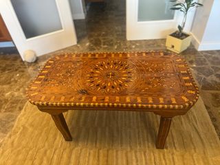 Mesa antigua estilo Sáhara
