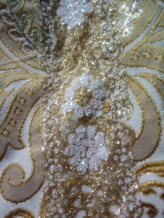 Traje elegante 3 piezas niño beige/dorado