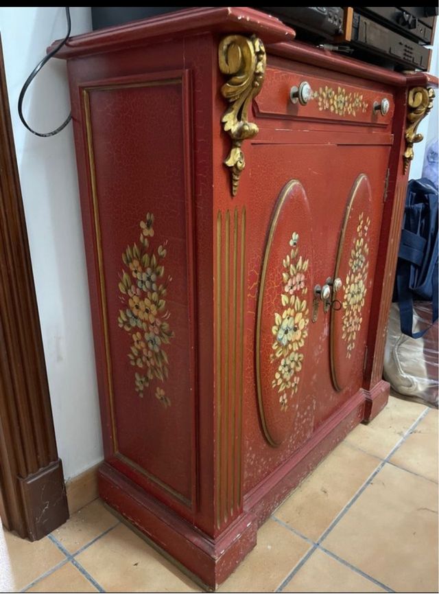 Cómoda Barroca Roja Pintada a Mano
