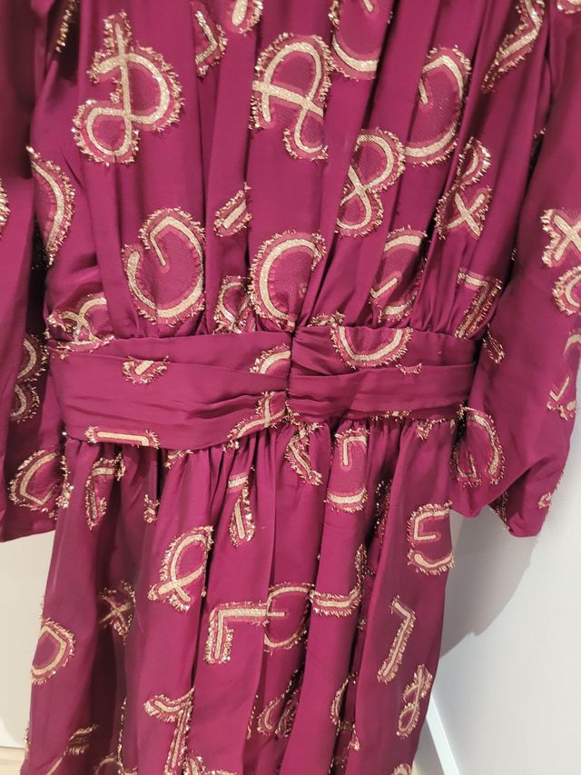 Vestido Guts & Love burdeos y dorado