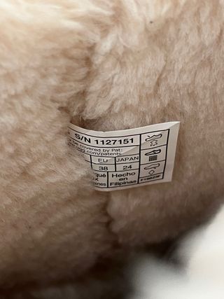 Botas UGG camel talla 38