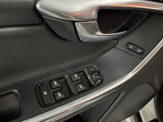 Volvo XC60 2.0 D3 Kinetic Auto