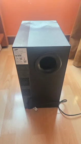 Barra de Sonido Samsung HW-J450/ZF Negra.