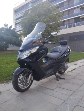 Suzuki Burgman 400 IMPECABLE.