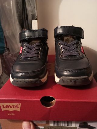 Botas Levi's talla 25 niño azul y marrón