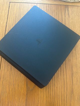 Consola Playstation 4 PS4 Negra
SLIM 