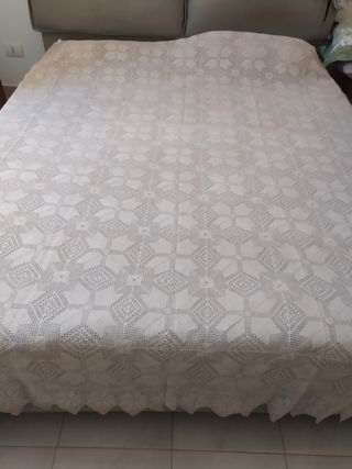 Copriletto matrimoniale uncinetto beige