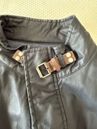 Parka Adolfo Domínguez encerada acolchada