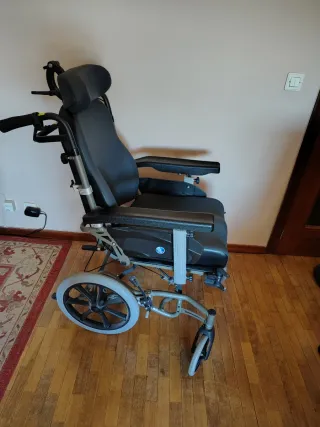 Silla de ruedas basculante Vermeiren Inovys II