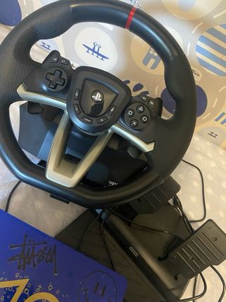 PS4 Pro Azul + Volante y Juegos