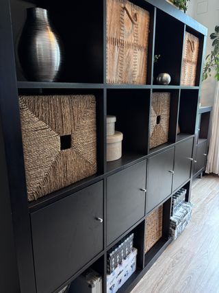 Cestas Ikea mimbre 10 euros c/u.